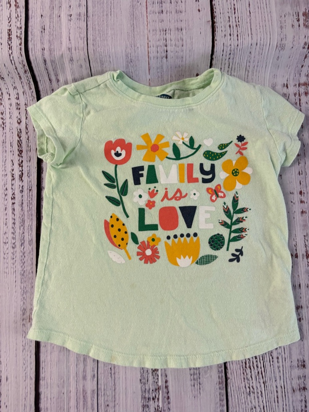 Old Navy Mint Short-Sleeve "Family Is Love" Floral Graphic Tee